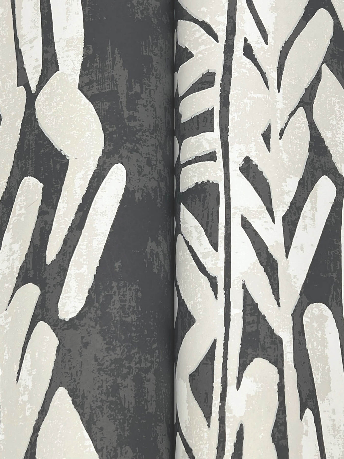 Ronald Redding Tea Garden Timira Wallpaper - Charcoal
