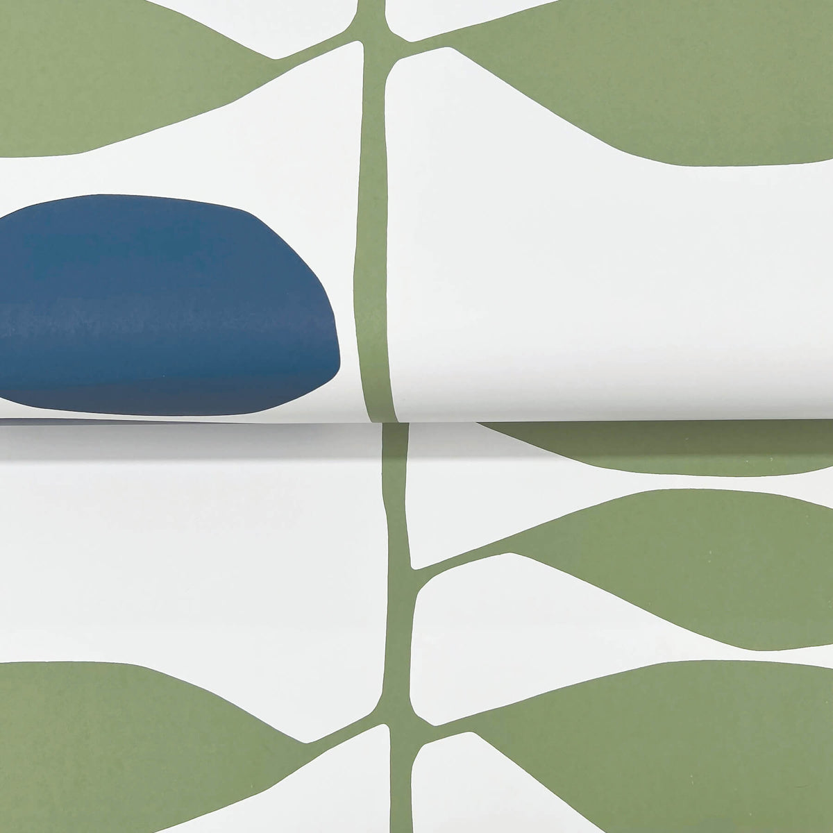 York Artisan Studio Sculpted Vines Wallpaper - Alpine & Ultramarine