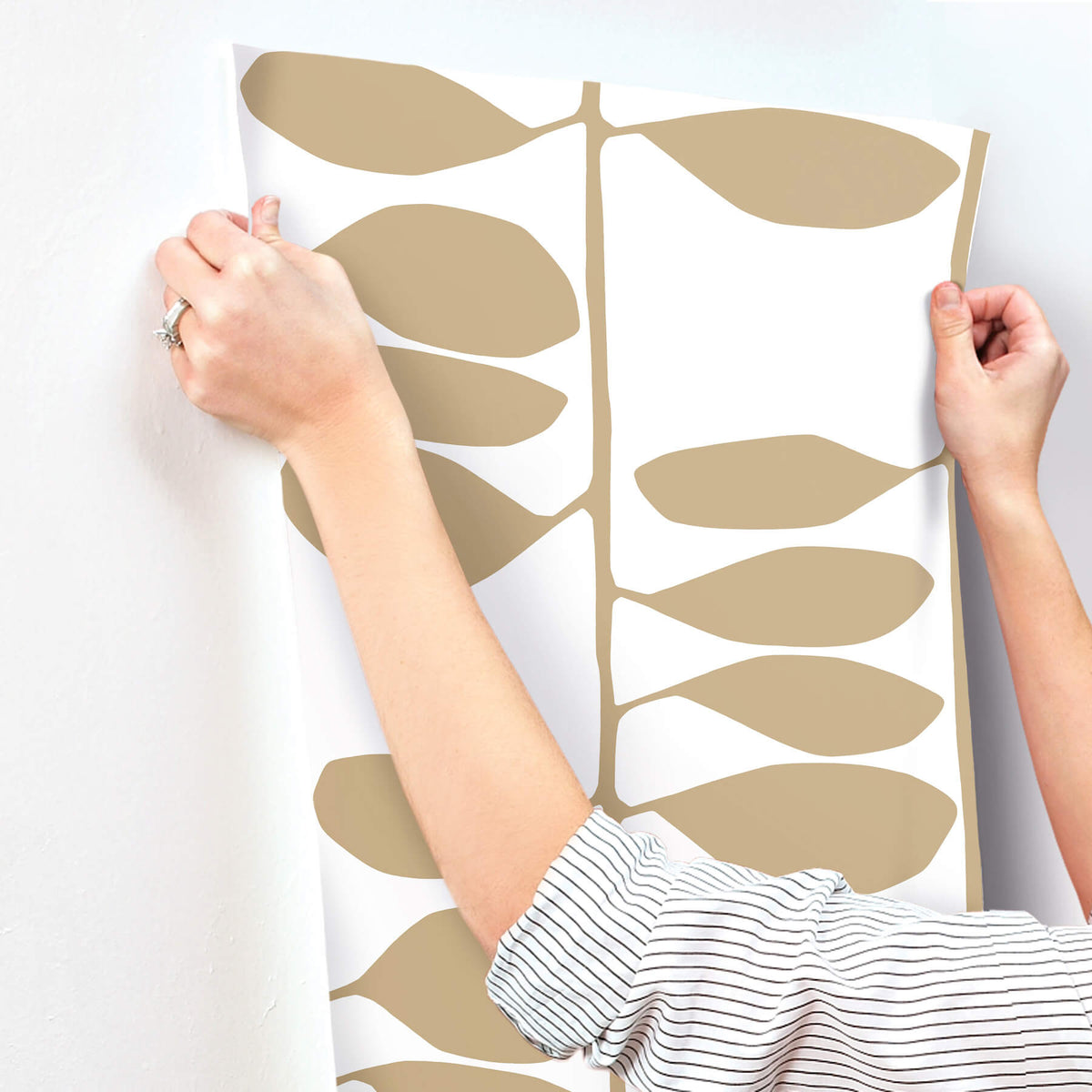 York Artisan Studio Sculpted Vines Wallpaper Sample - Gold