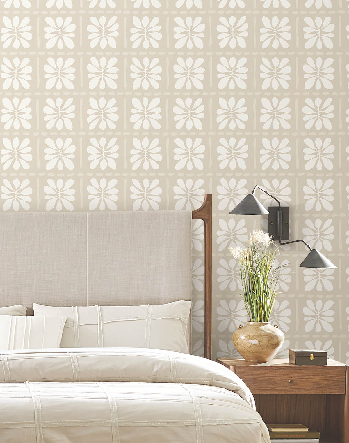 York Artisan Studio Mimosa Fleur Wallpaper - Nude