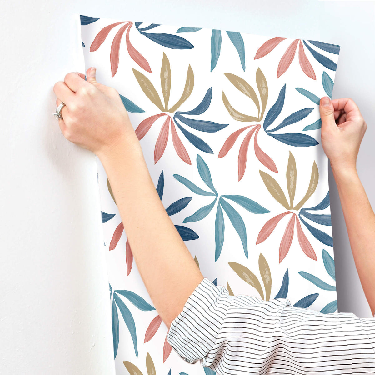 York Artisan Studio Little Garden Wallpaper - Multicolor