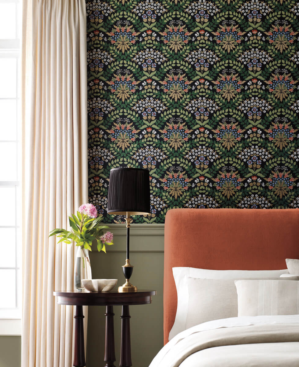 Rifle Paper Co. Bramble Wallpaper - Black & Green