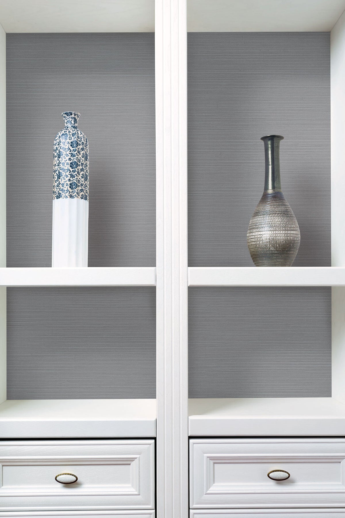 York Grasscloth Resource Library Shining Sisal Wallpaper Sample - Silver
