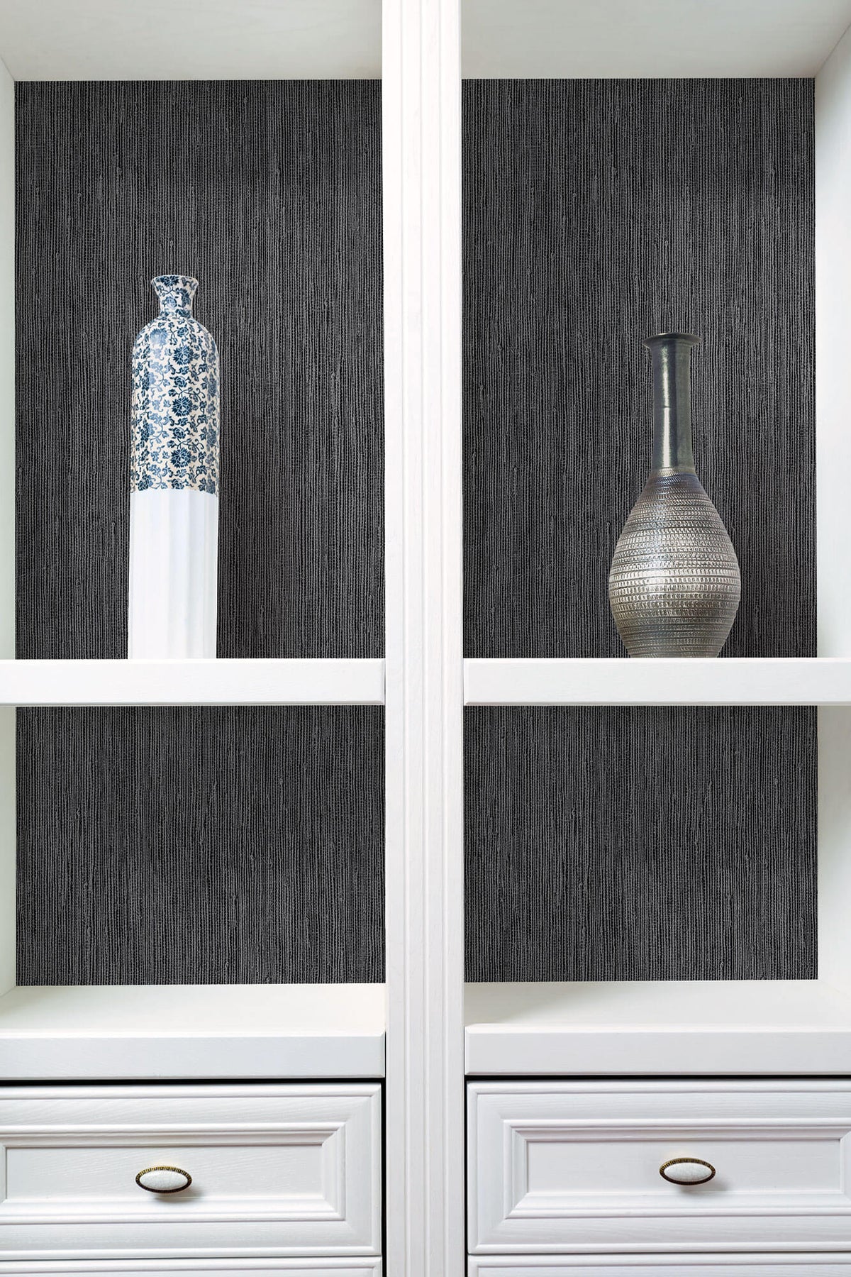 York Grasscloth Resource Library Seagrass Wallpaper Sample - Black