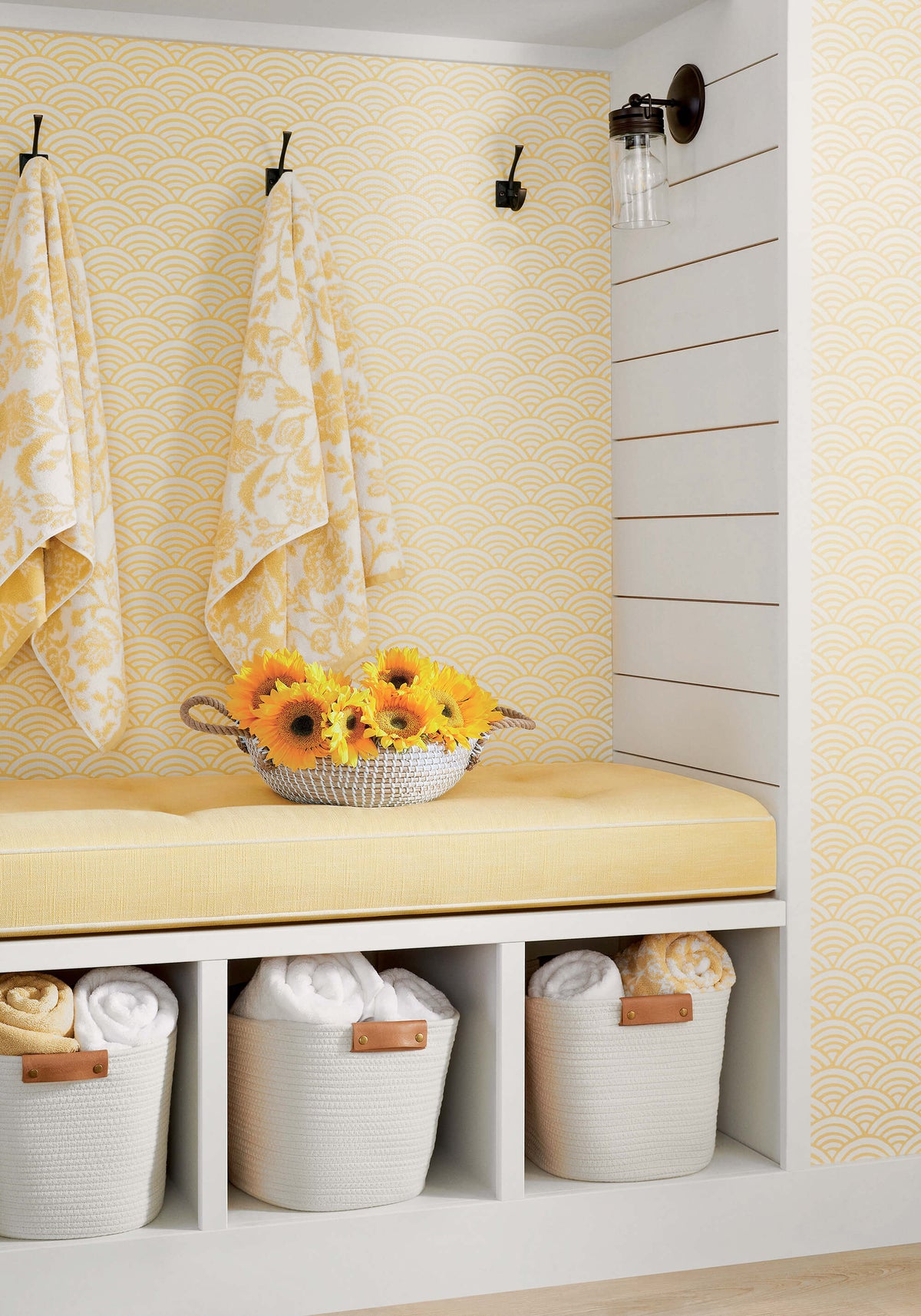 Thibaut Pavilion Maris Wallpaper - Yellow