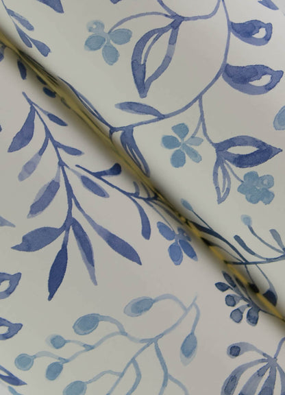 Chesapeake Kinfolk Tarragon Dainty Meadow Wallpaper - Blue