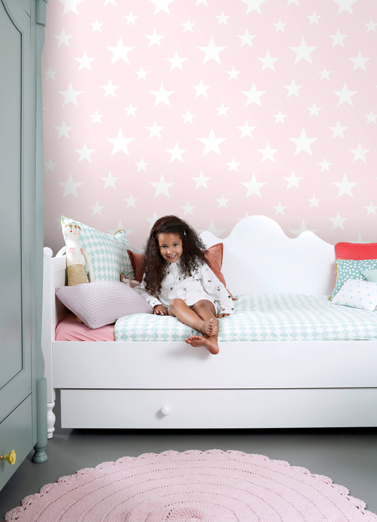 Chesapeake Fable Amira Stars Wallpaper - Pink