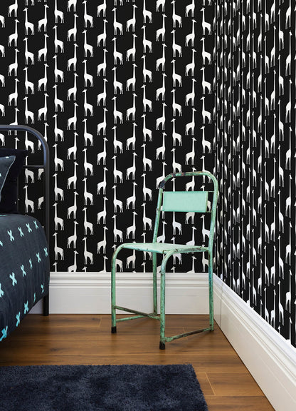 Chesapeake Fable Vivi Giraffe Wallpaper - Black