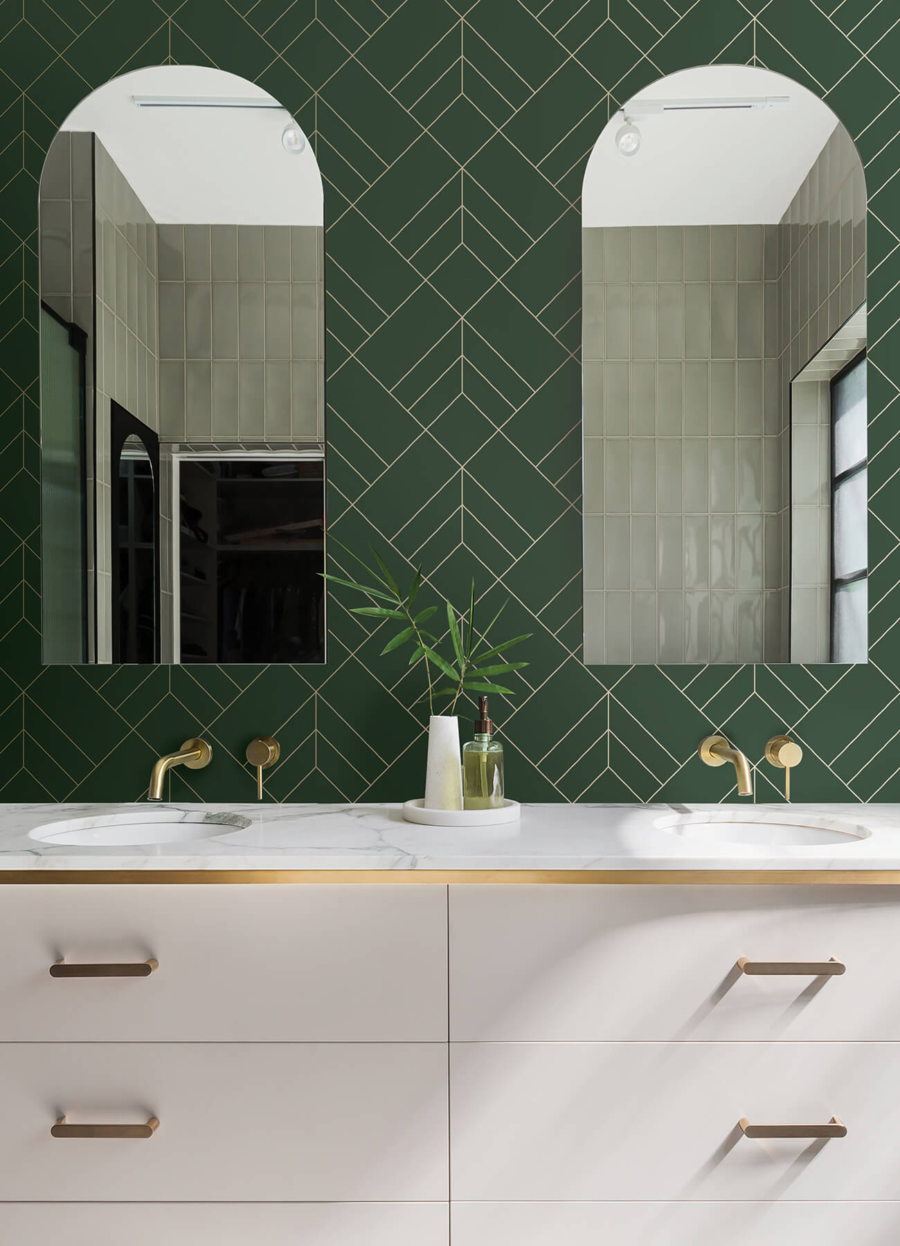Hannah Sander Geometric Wallpaper - Evergreen