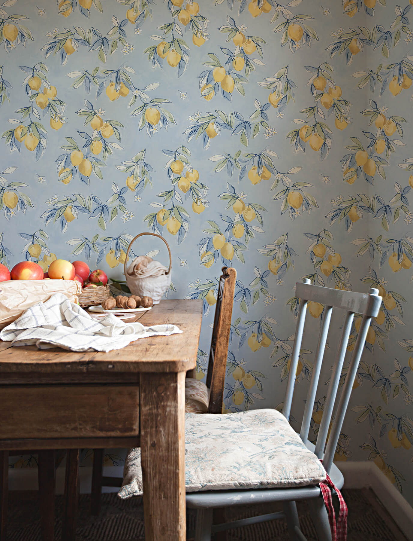 Chesapeake Wildflower Lemonade Wallpaper - Light Blue