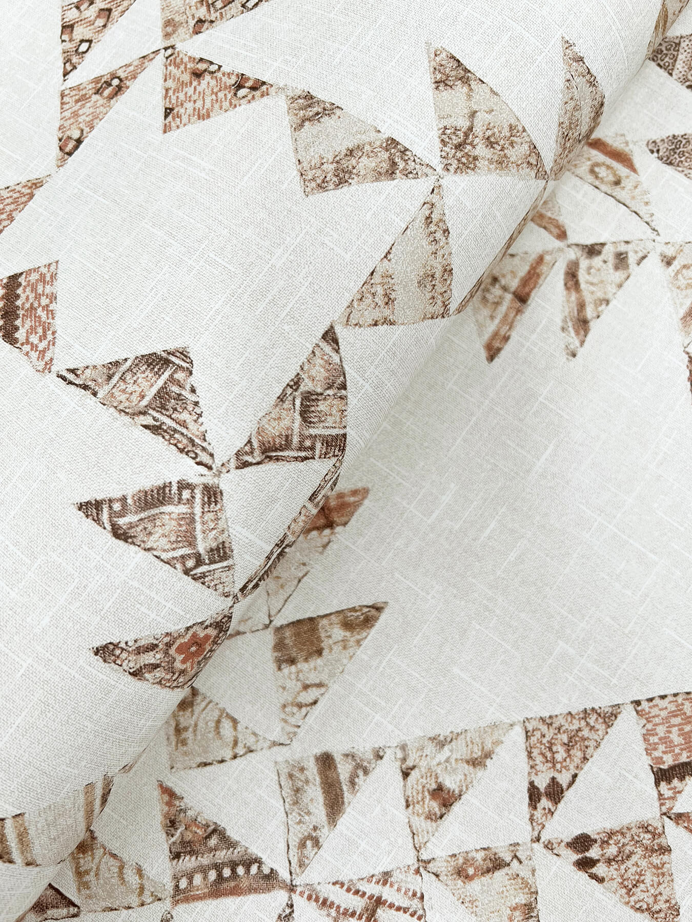 Chesapeake Yellowstone Scrap Quilt Wallpaper - Brown