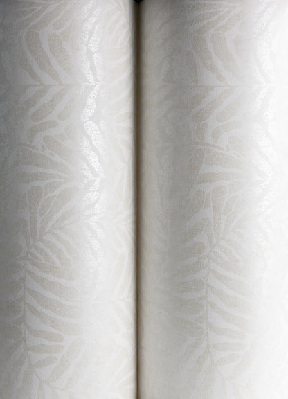 Drew & Jonathan Home Gabriel Fern Wallpaper - Pearl