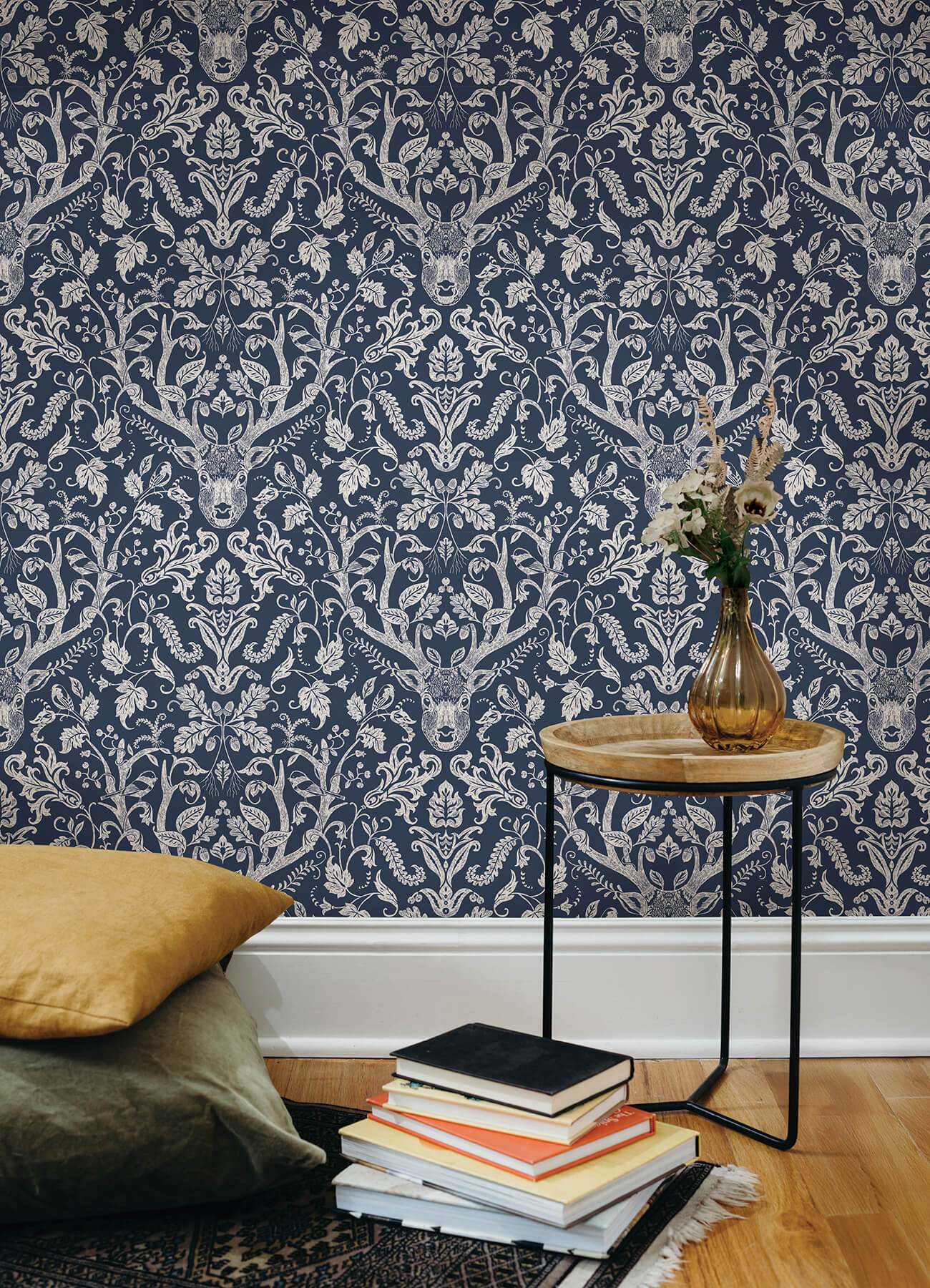 Chesapeake Oak & Moss Kiwassa Wallpaper - Navy