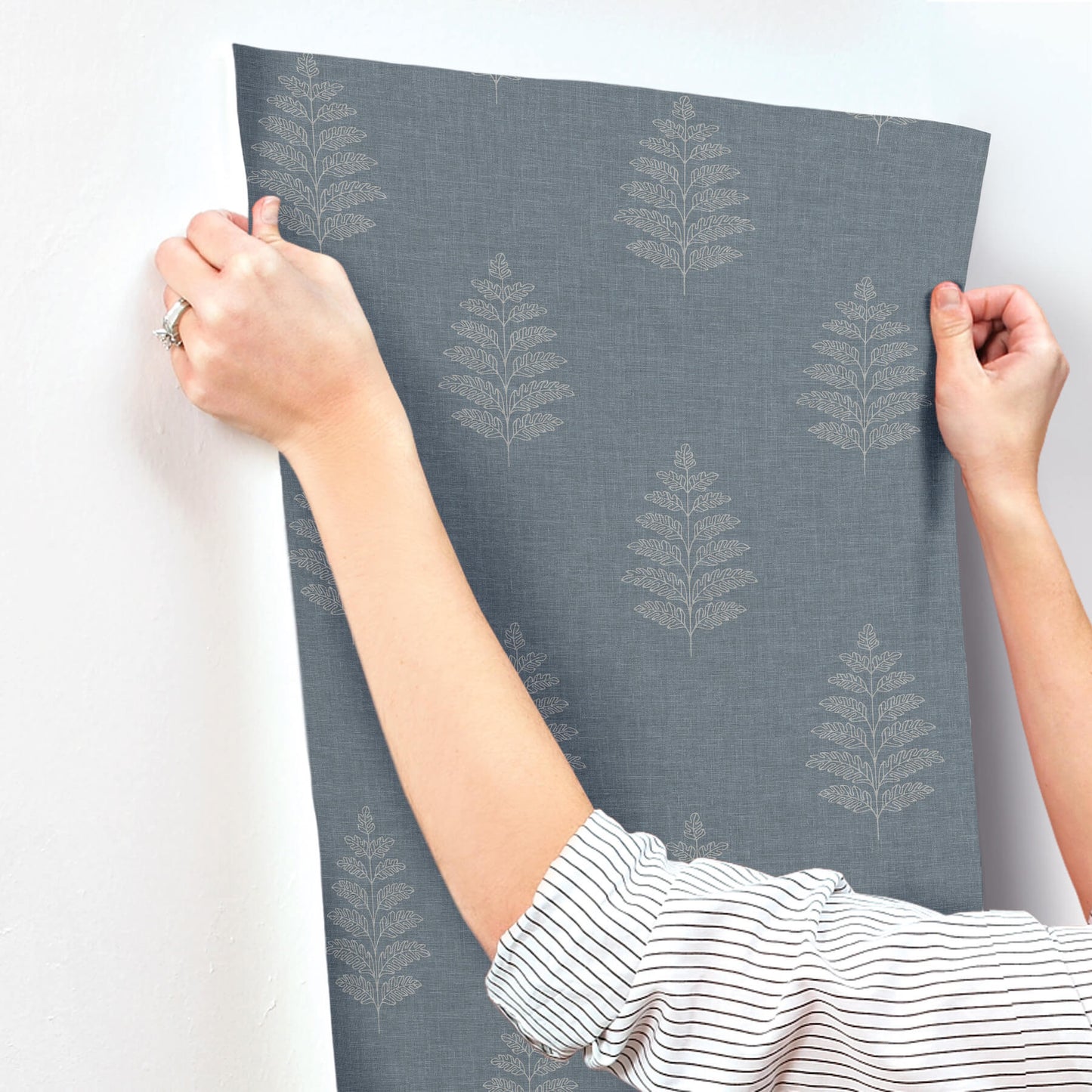 Chesapeake Oak & Moss Frond Wallpaper - Denim