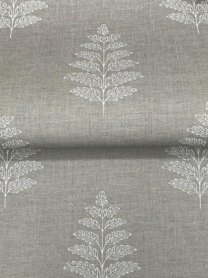 Chesapeake Oak & Moss Frond Wallpaper - Charcoal