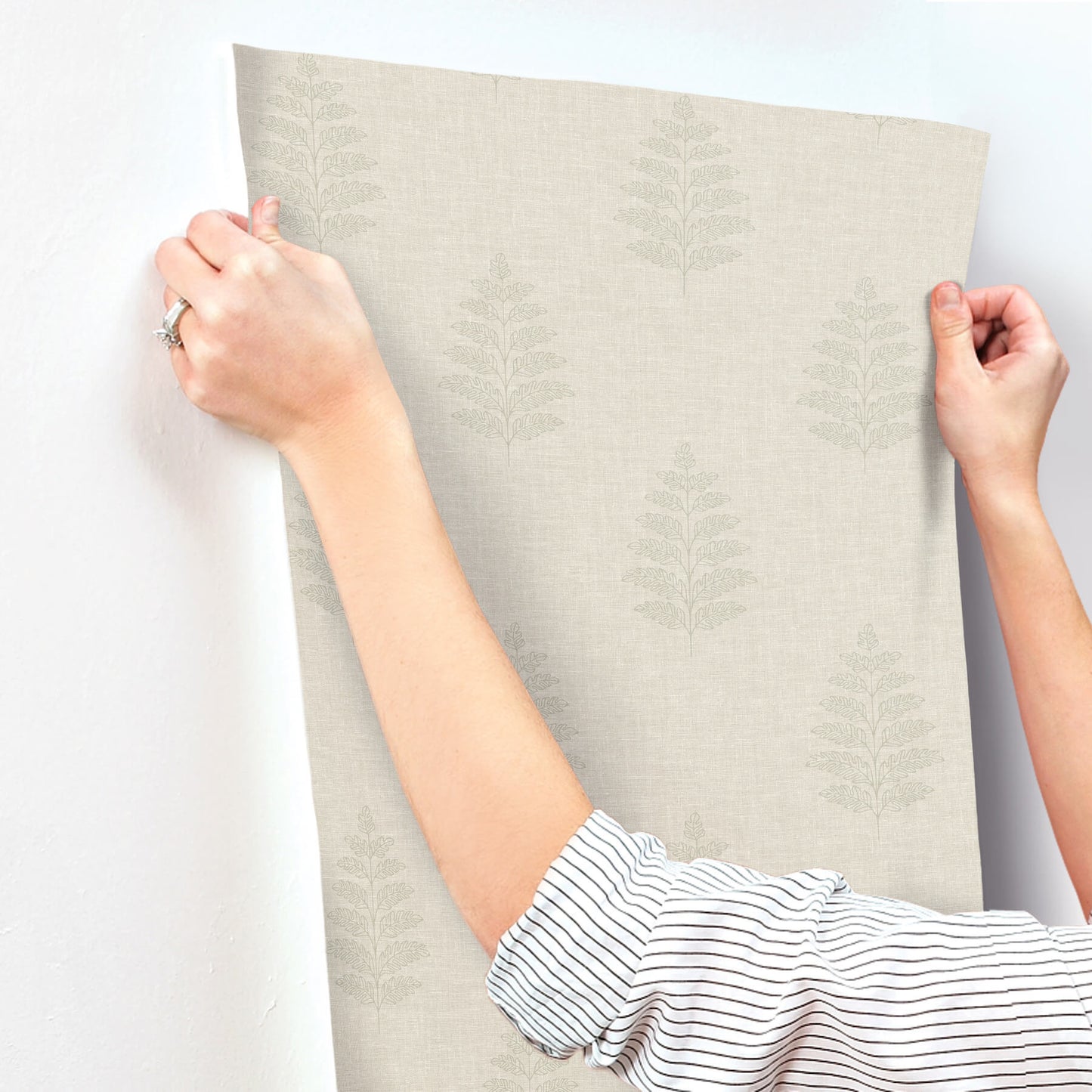 Chesapeake Oak & Moss Frond Wallpaper - Beige