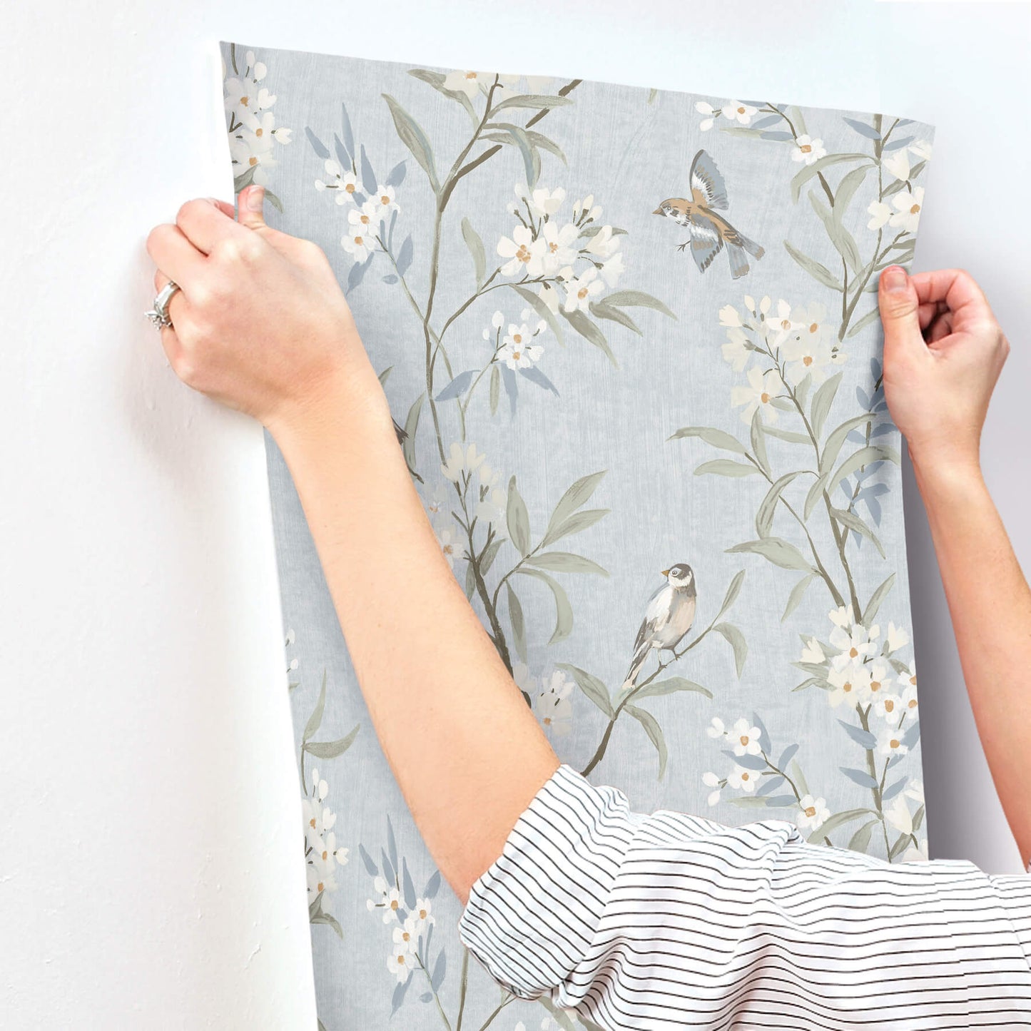 Chesapeake Oak & Moss Tea Olive Wallpaper - Light Blue