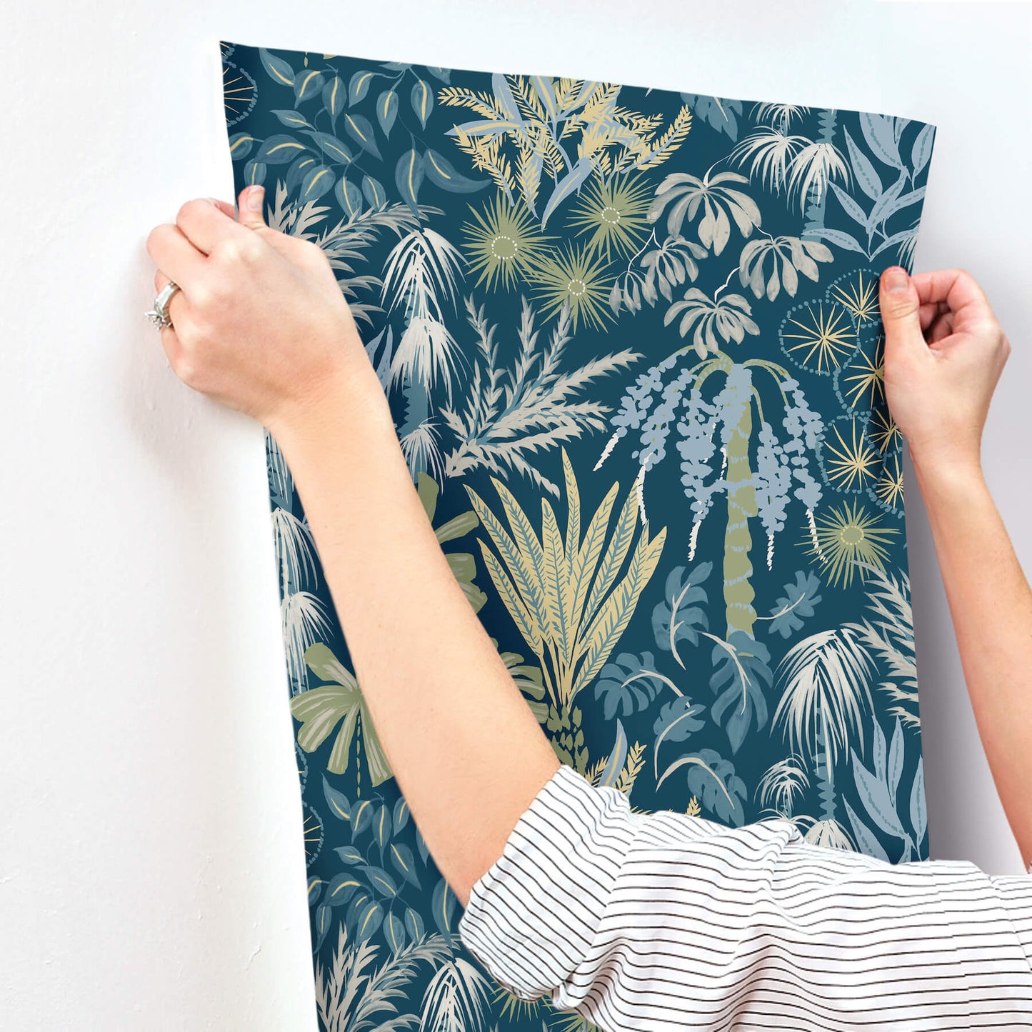 A-Street Prints Sea Salt Everglades Wallpaper - Teal