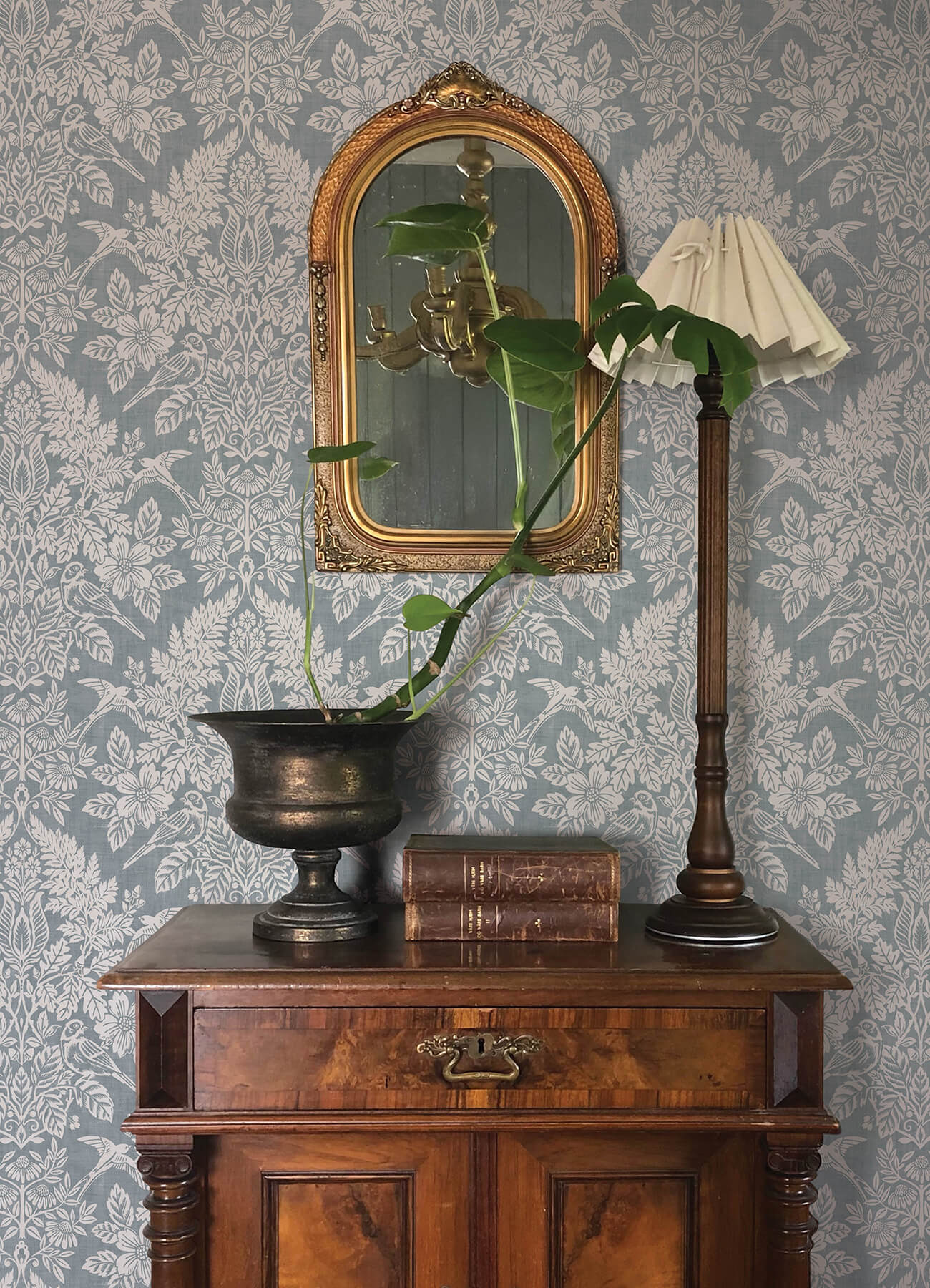 Chris Loves Julia Finch Wallpaper - Light Blue