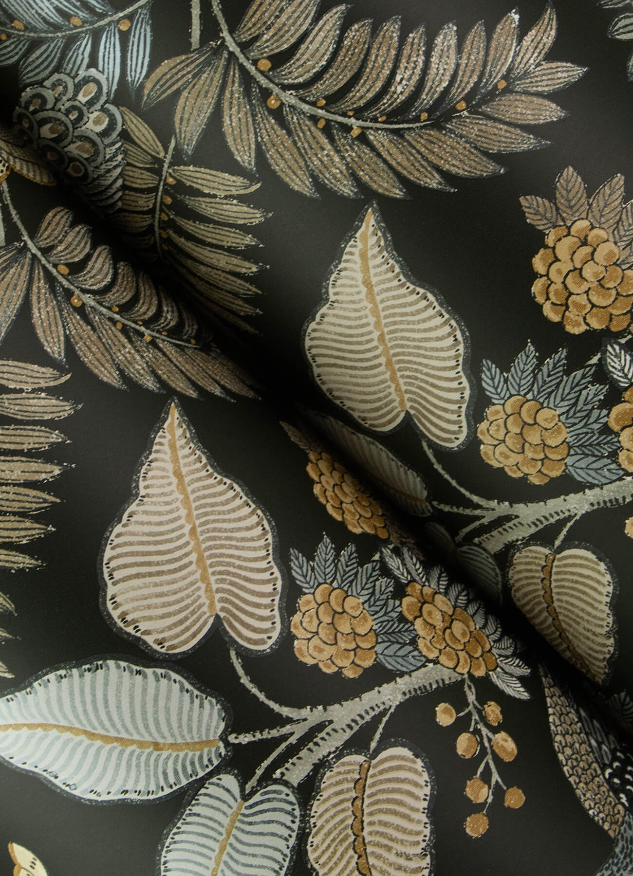 Chris Loves Julia Geneva Peacock Wallpaper - Black