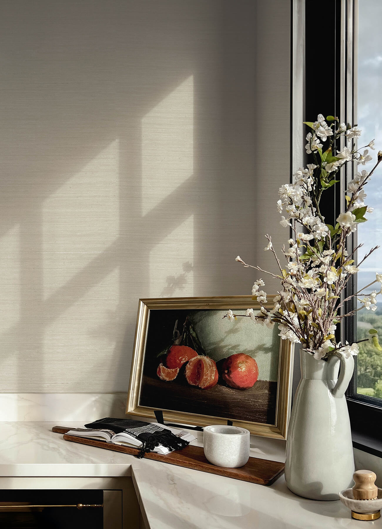 Chris Loves Julia Mycroft Grasscloth Wallpaper - Pearl
