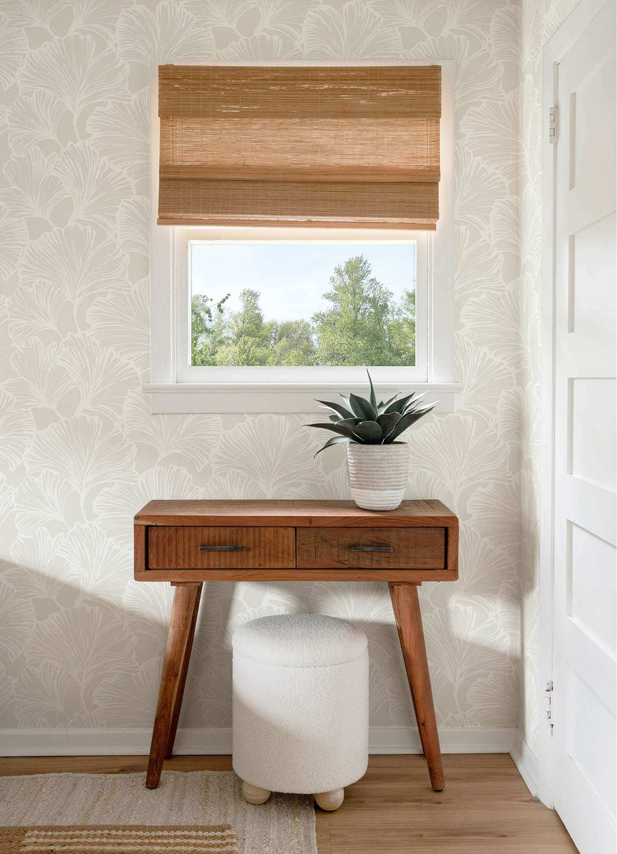 Drew & Jonathan Home Kyoto Leaf Wallpaper Sample - Dove
