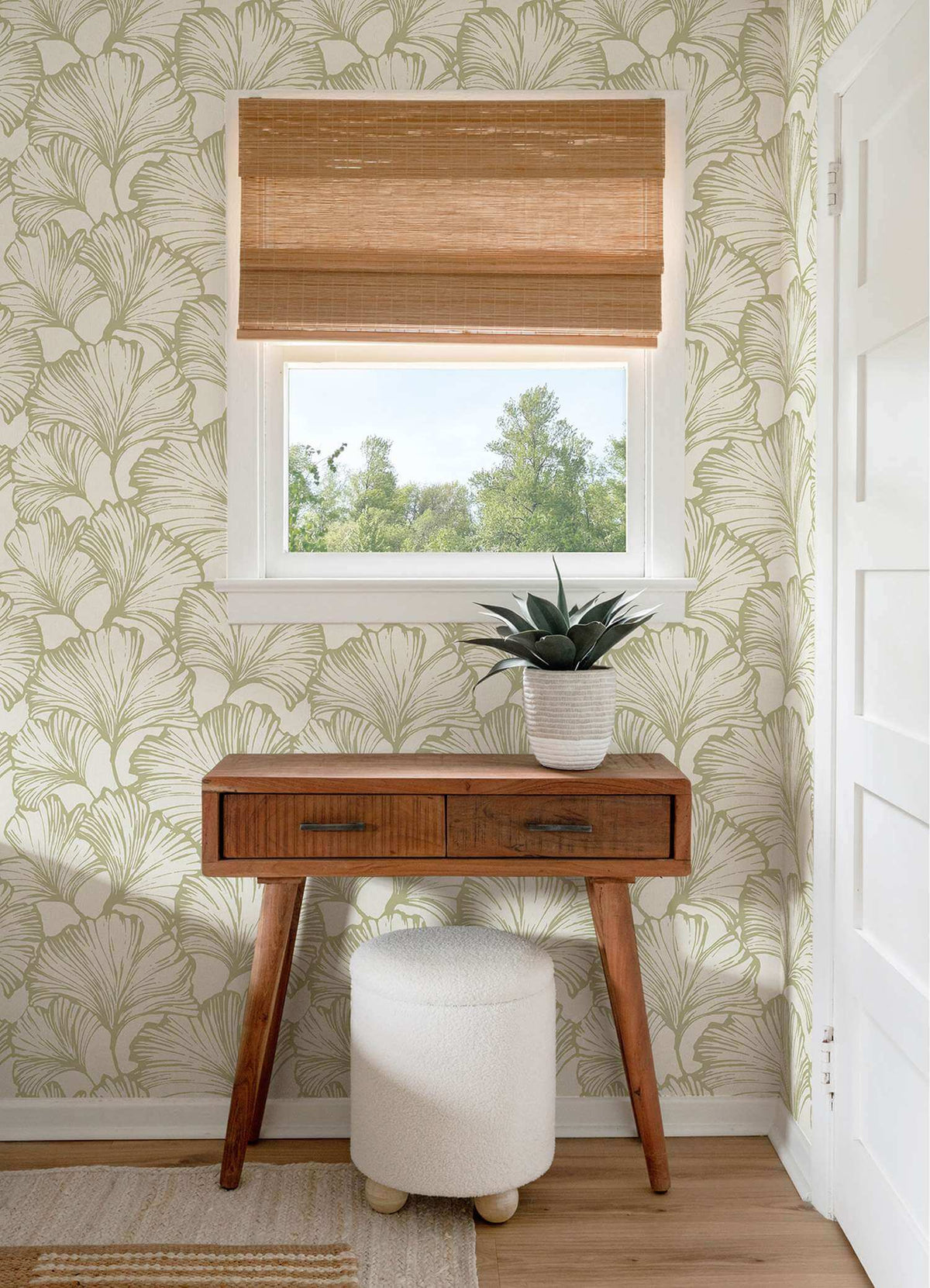 Drew & Jonathan Home Kyoto Leaf Wallpaper Sample - Moss