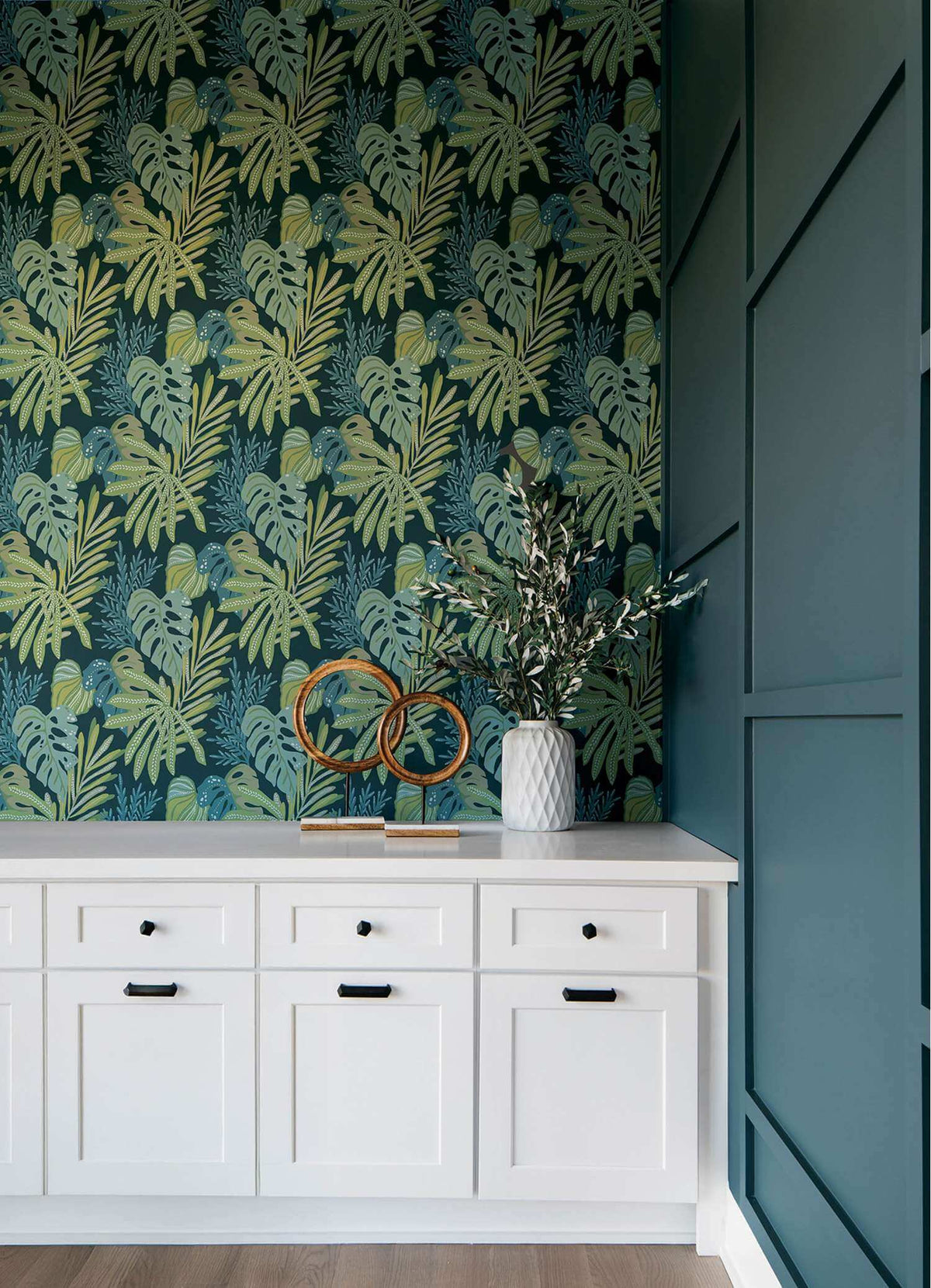 Drew & Jonathan Home Alocasia Wallpaper Sample - Green