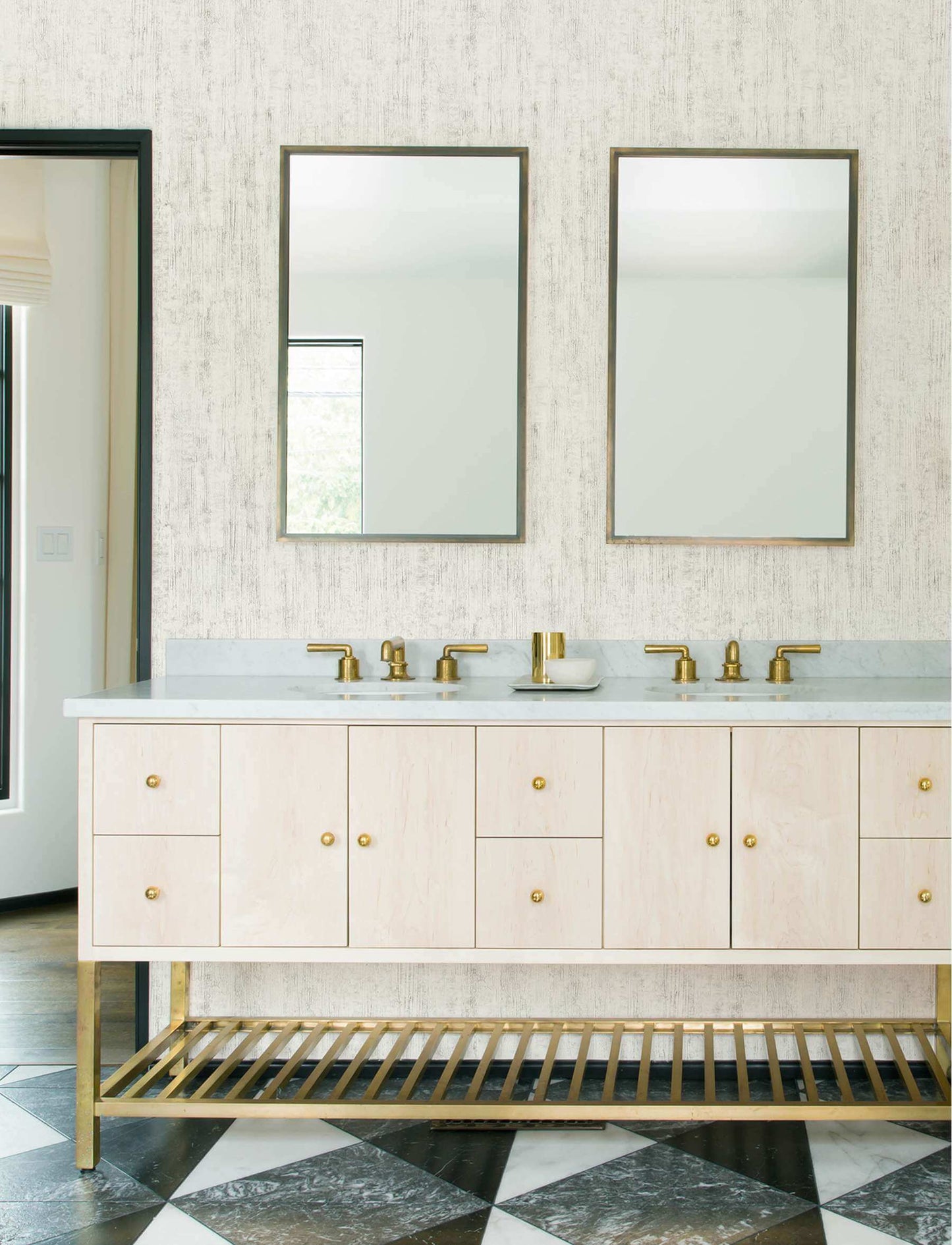 Chesapeake Kitchen & Bath Ramona Wallpaper Sample - White