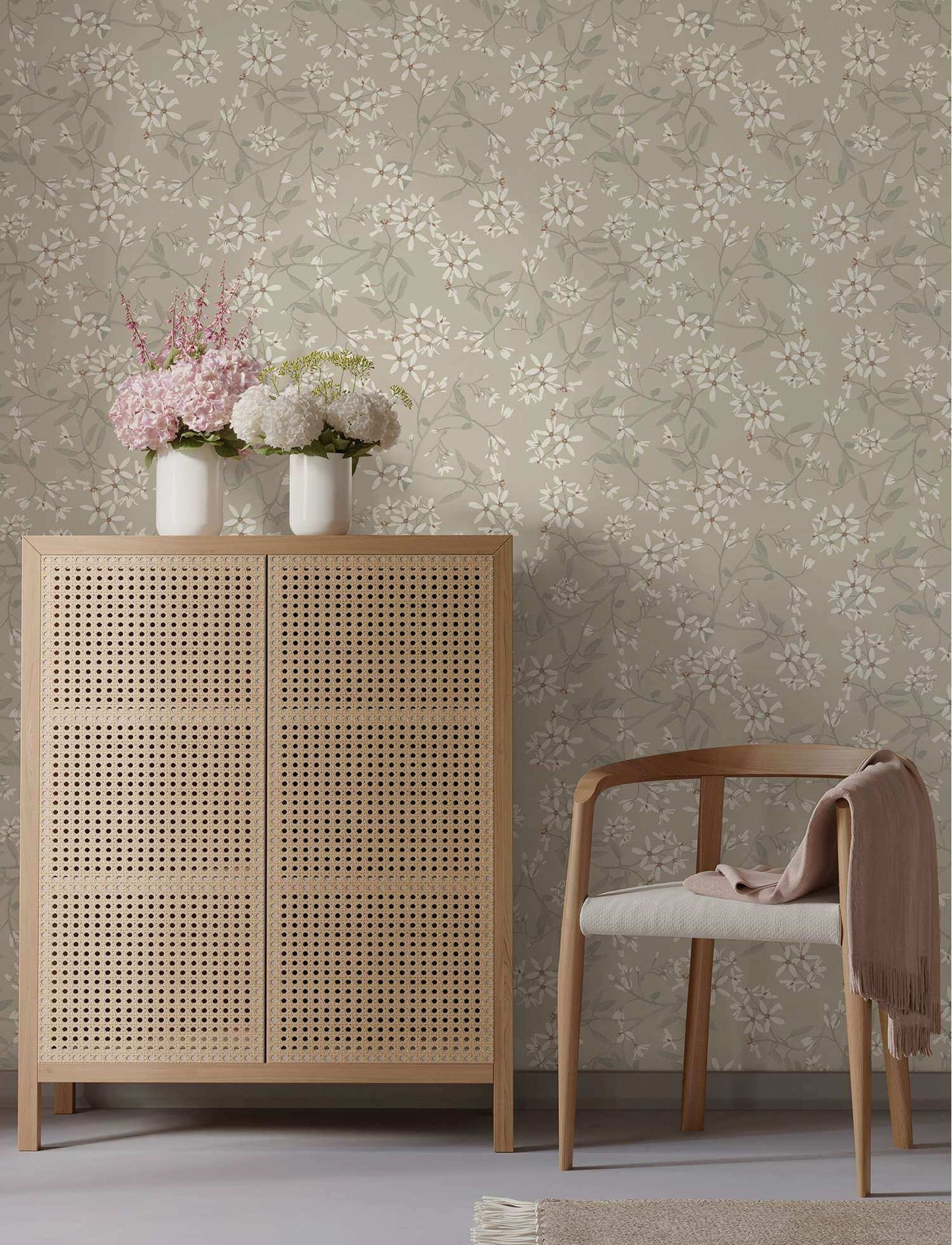 A-Street Prints Savanna Paradis Bouquet Wallpaper - Grey