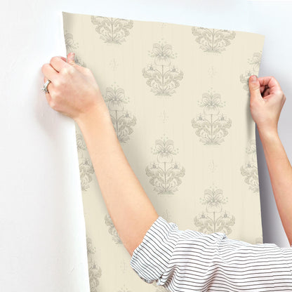 A-Street Prints Savanna Gullvie Pansies Wallpaper - Cream