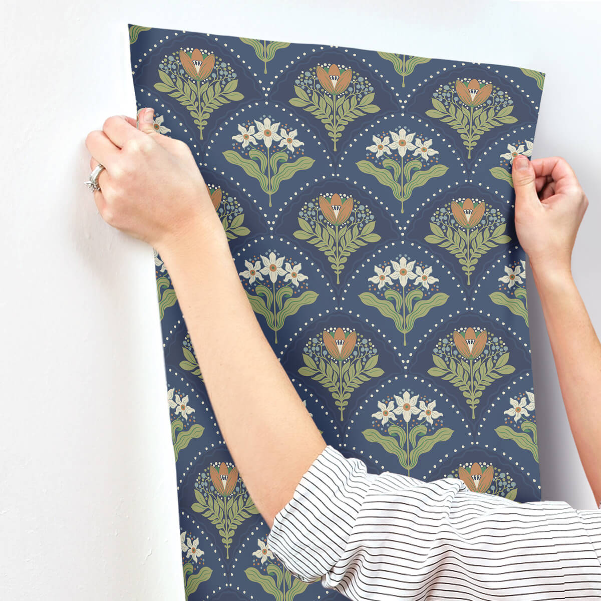 A-Street Prints Savanna Maj Damask Wallpaper - Navy