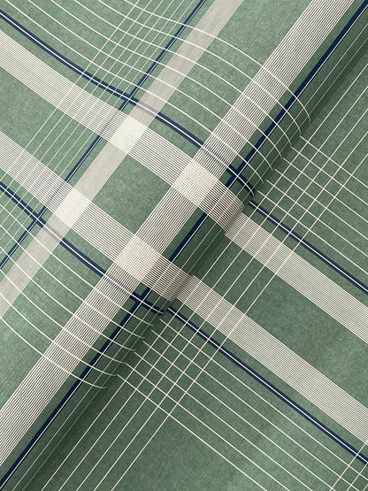 Ronald Redding Private Reserve Country Club Plaid Wallpaper - Green