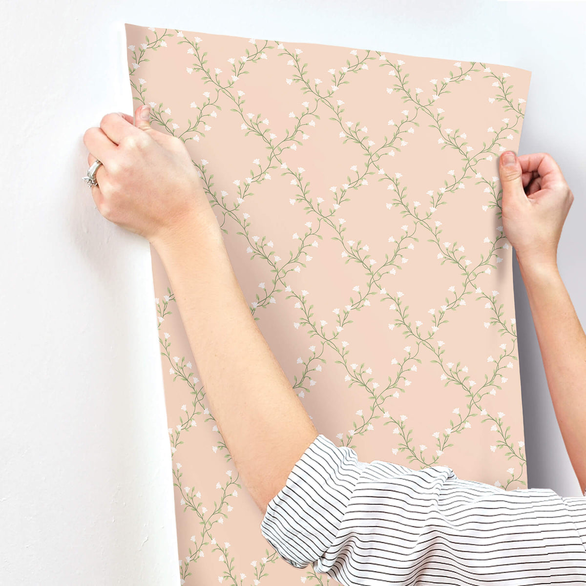 Rifle Paper Co. Bellflower Wallpaper Sample - Rose