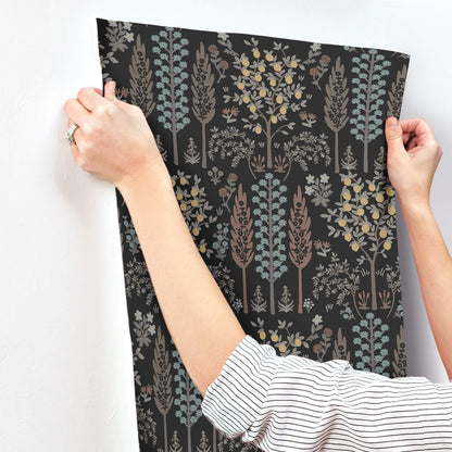 Rifle Paper Co. Fenna Wallpaper Sample - Black