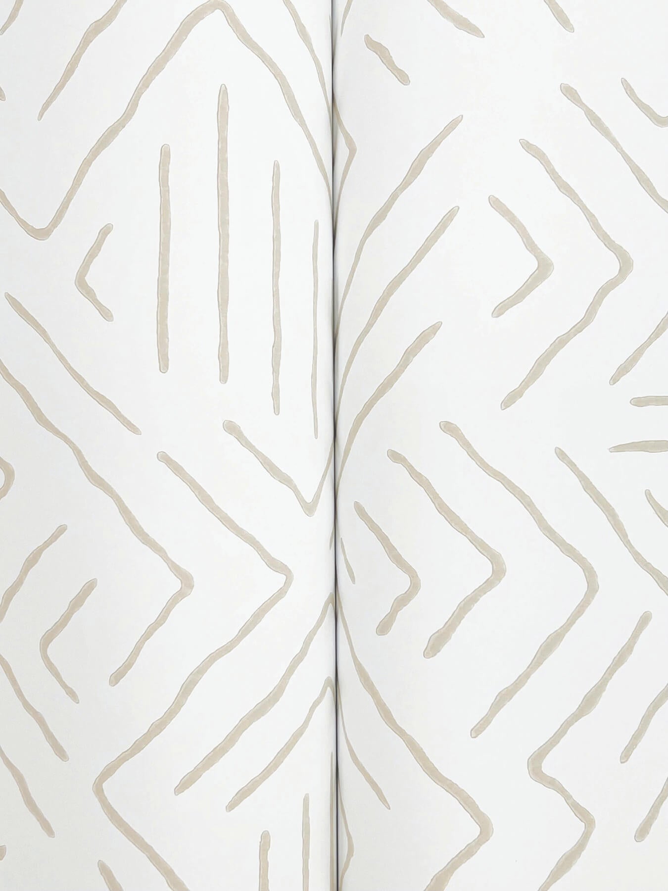 Antonina Vella Artifacts Sirih Wallpaper - Beige & White