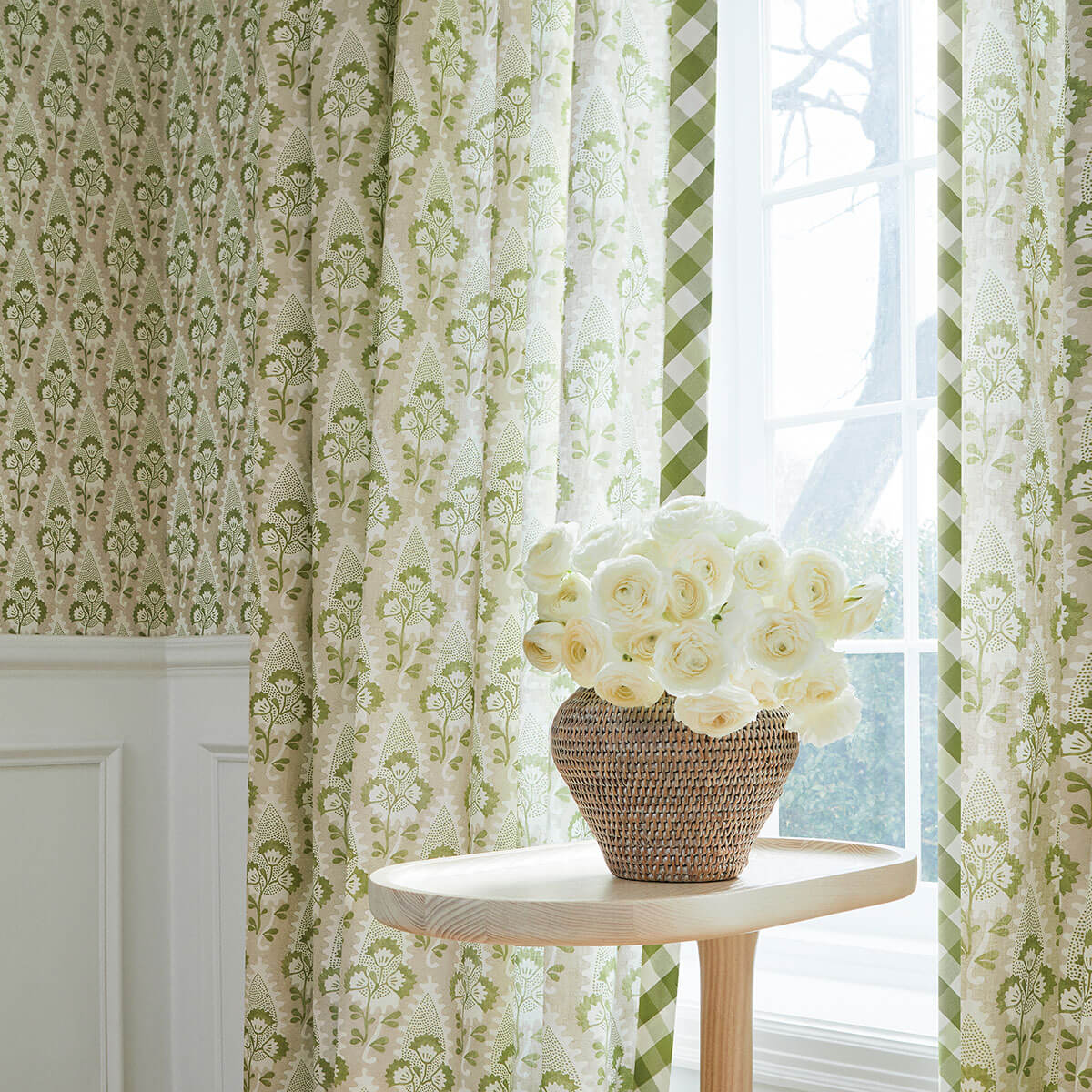 Anna French Antilles Cornwall Wallpaper - Green & Beige