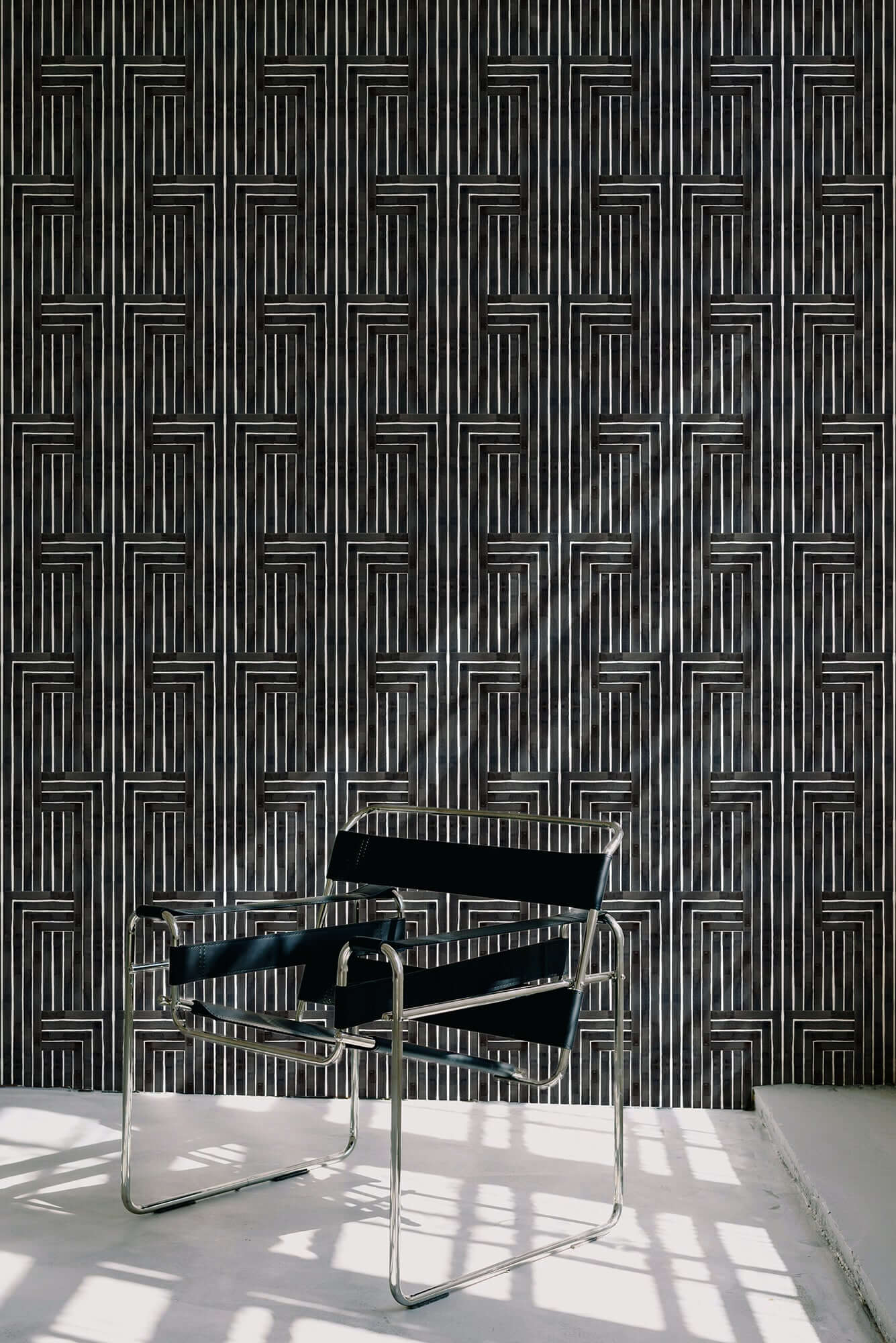 Mitchell Black Organic Chiseled Wallpaper - Black