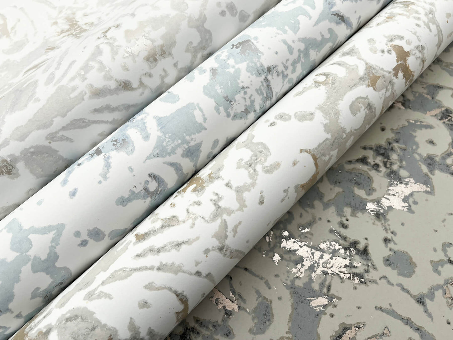 Candice Olson Decadence Velvet Crush Damask Wallpaper - Taupe & Gold