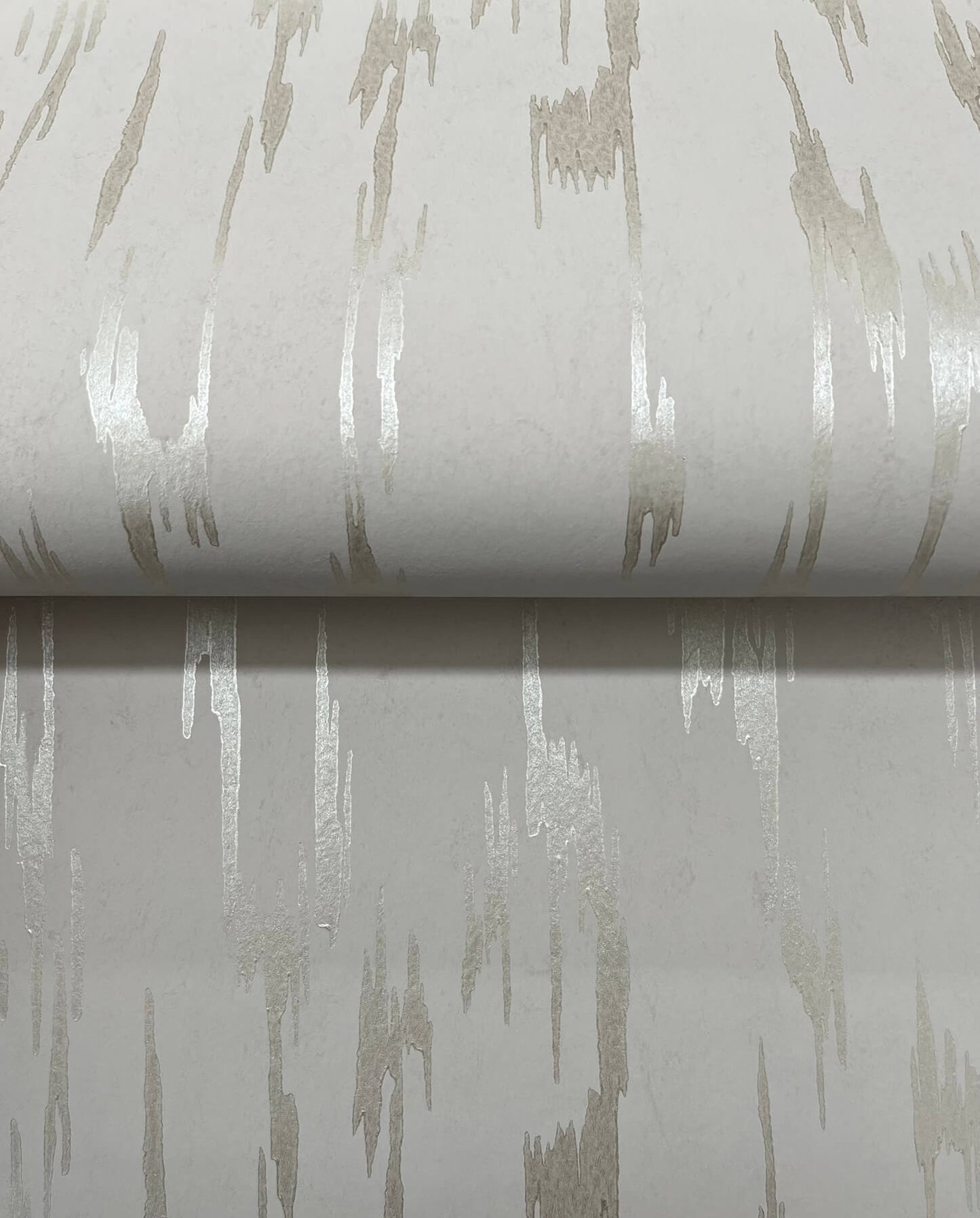 Candice Olson Decadence Flowing Wallpaper - Dark Taupe