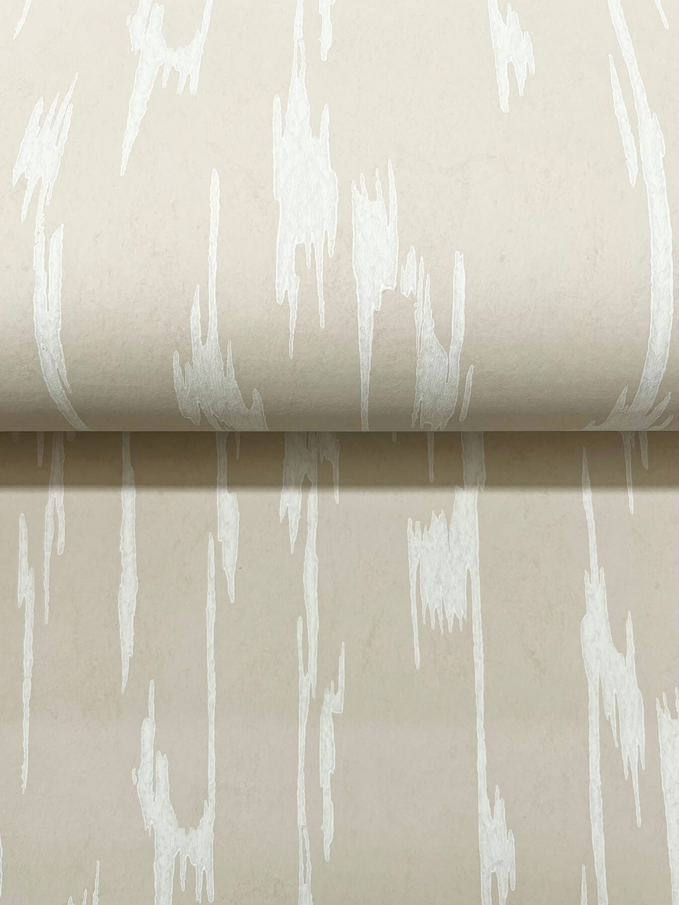 Candice Olson Decadence Flowing Wallpaper - Taupe