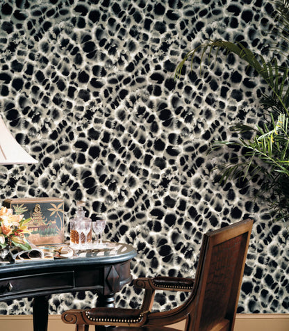 Ronald Redding Traveler Leopard Rosettes Wallpaper - Black & Off White