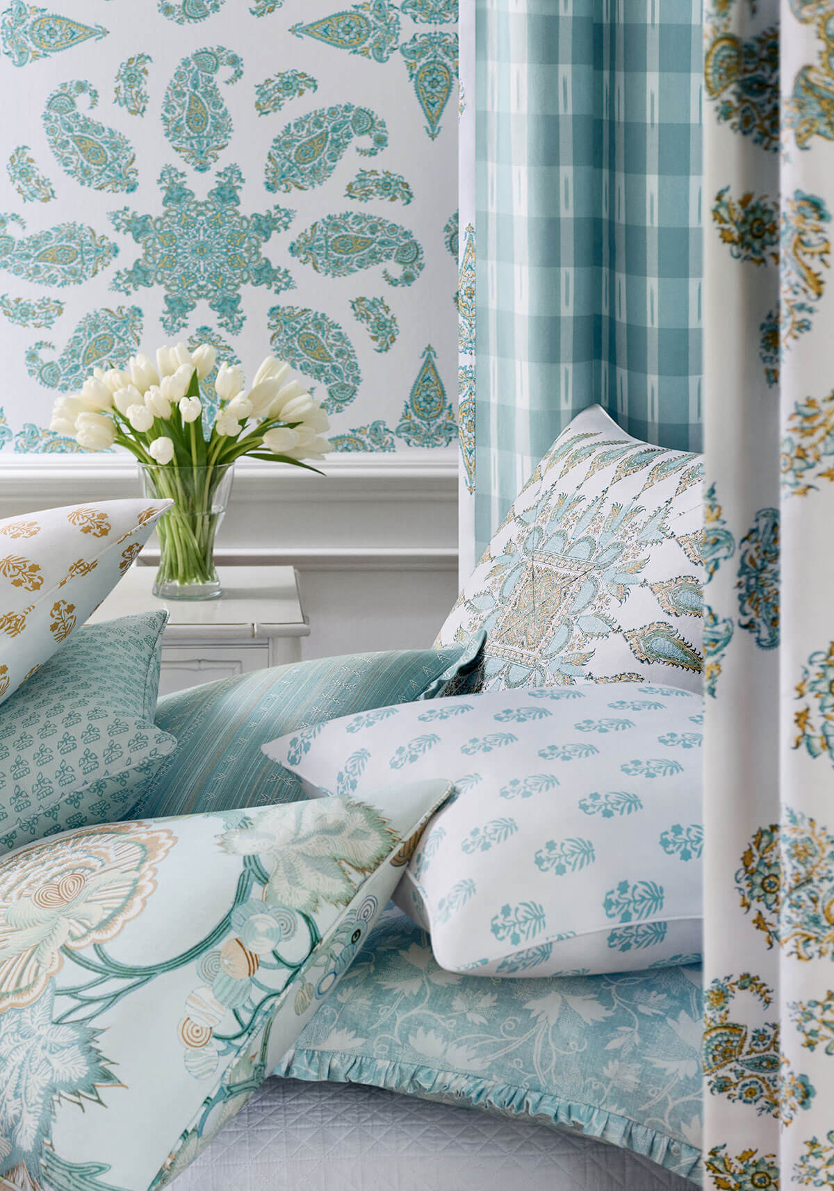 Thibaut Indienne East India Wallpaper - Seaglass