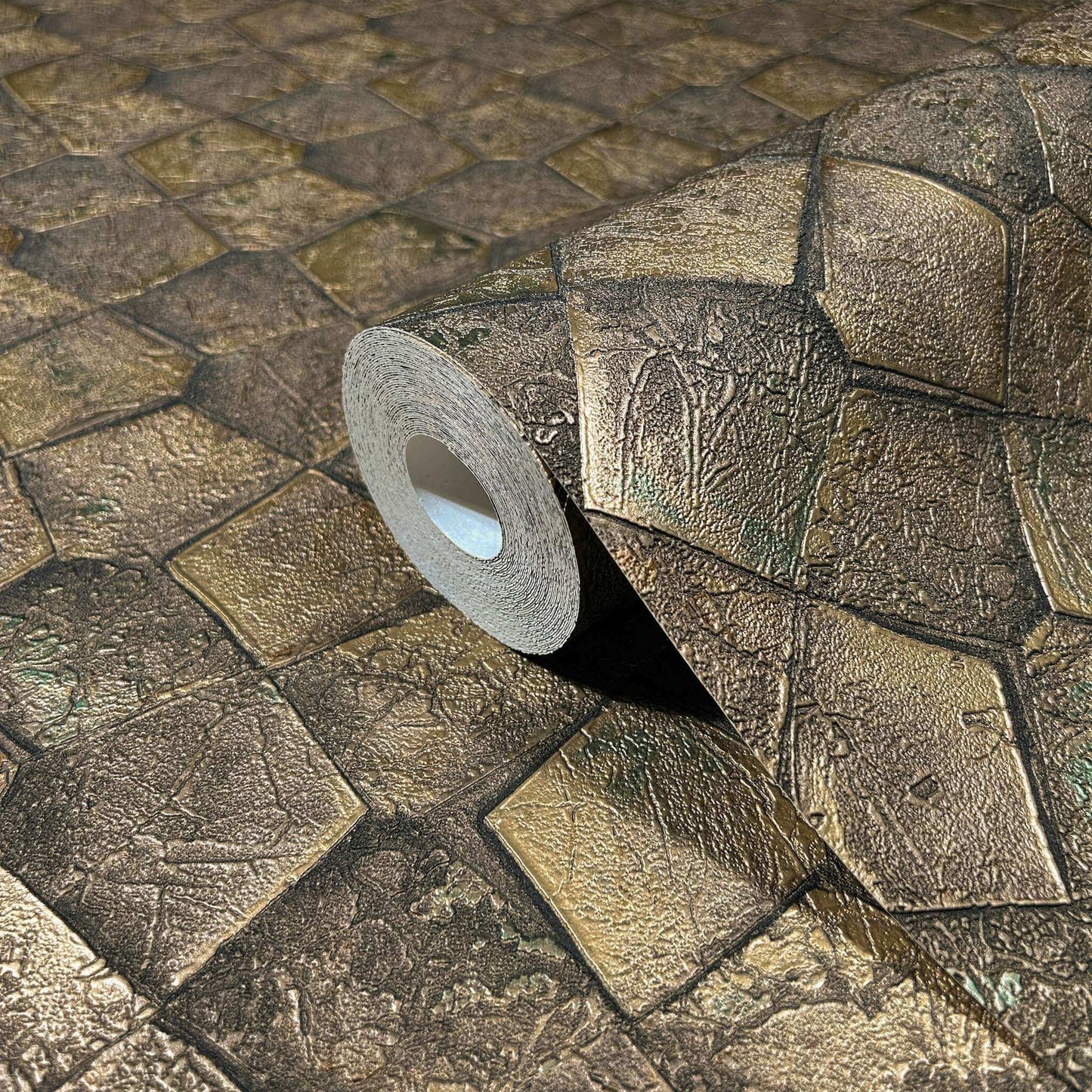 Antonina Vella Opulent Accents Waterford Wallpaper - Gold