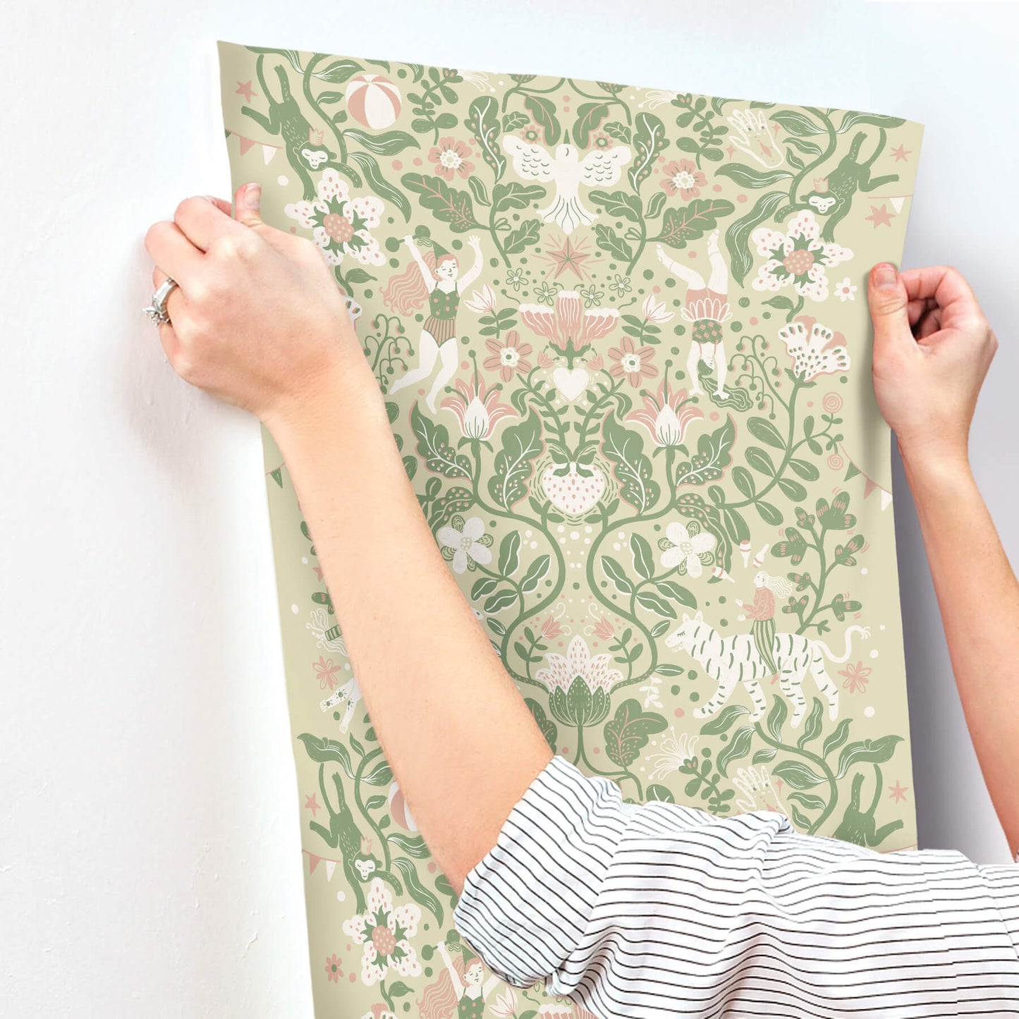 York Daydream Cirkus Wallpaper - Light Green