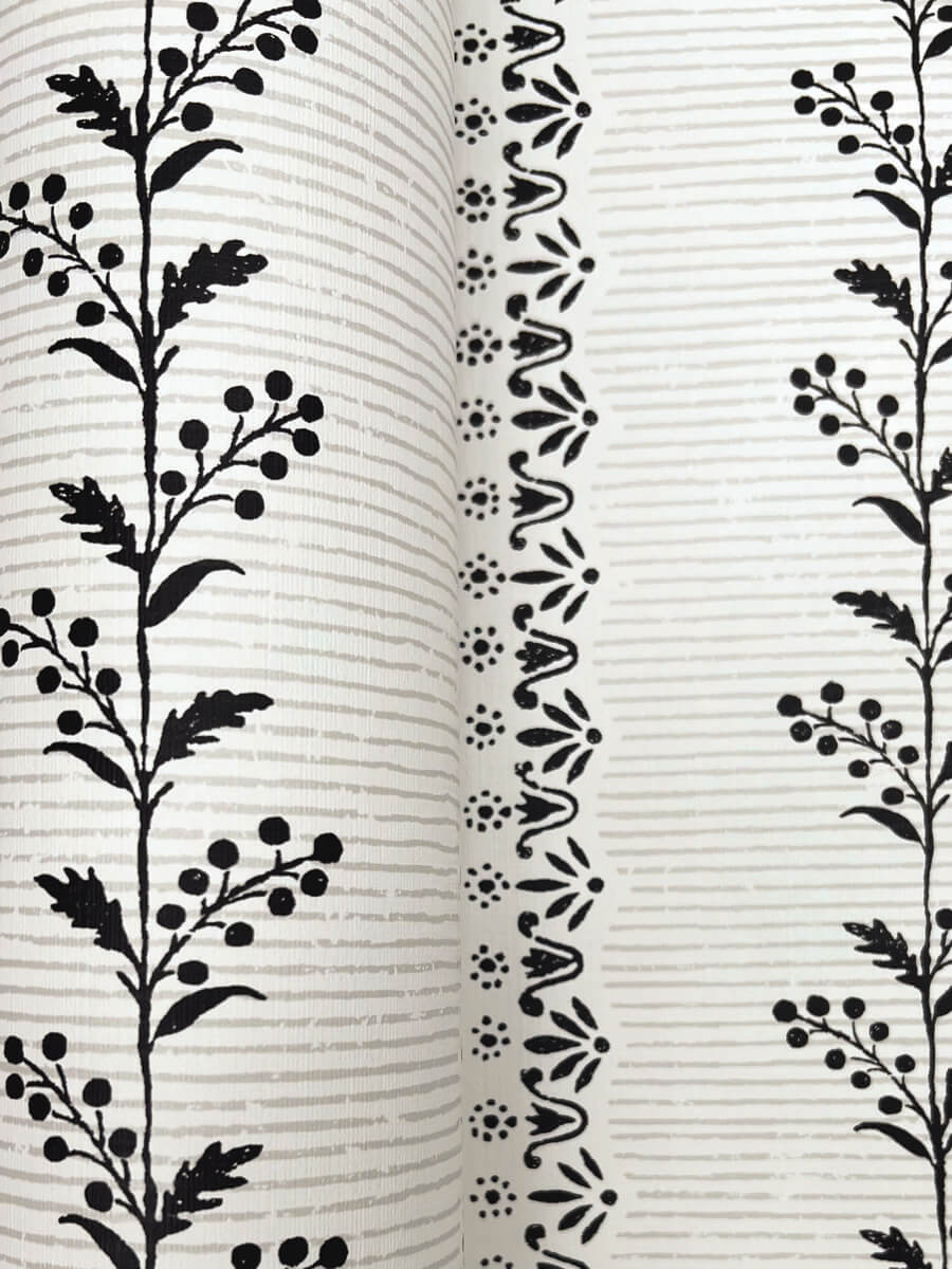 Magnolia Home Book 4 Everleigh Wallpaper - White & Black