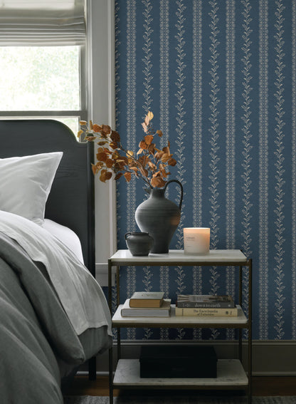 Magnolia Home Book 4 Everleigh Wallpaper - Navy