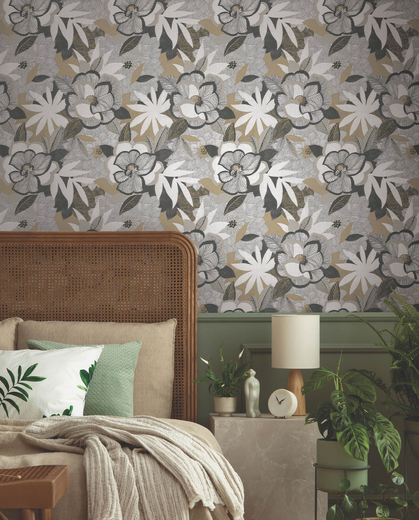 PSW1698RL York Wallcoverings Garden Muse Fantasium Black Floral