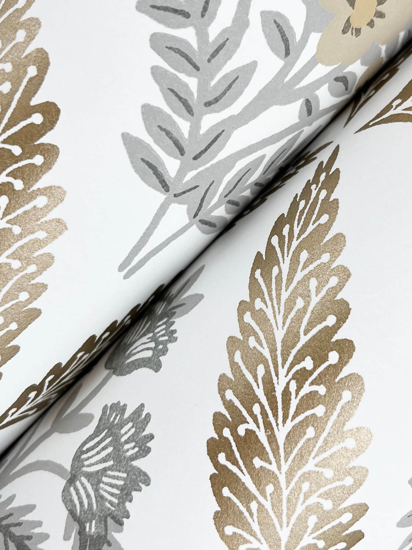 Rifle Paper Co. Estee Garden Wallpaper - Gold