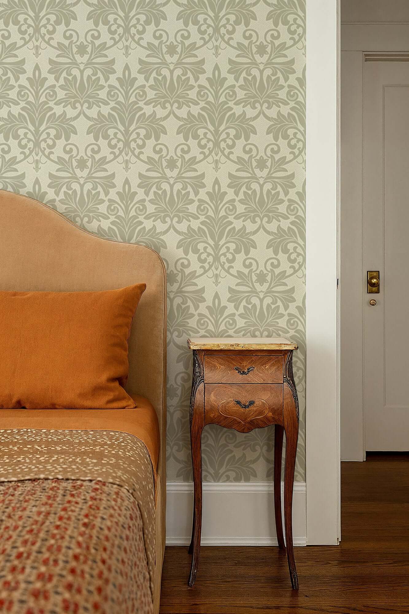 Mitchell Black Rococo Relief Wallpaper - Champagne